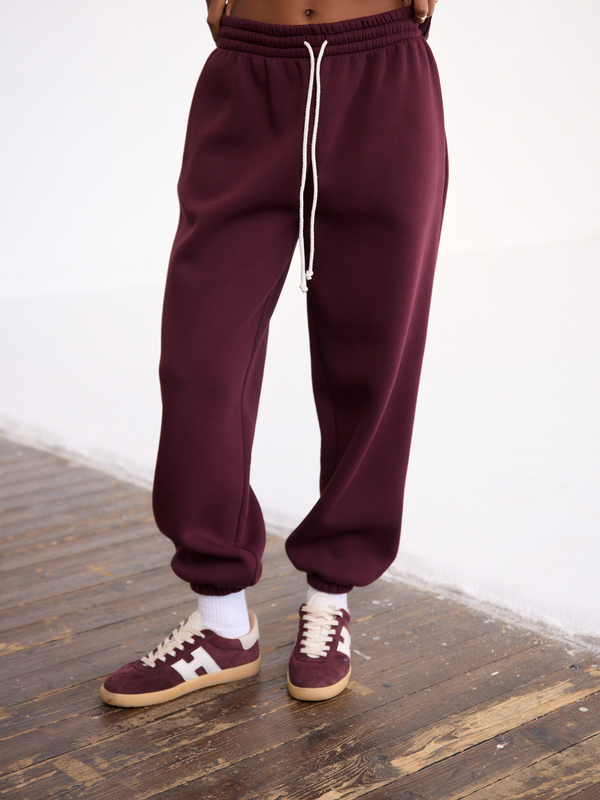 RUBY RED WINE JOGGERS