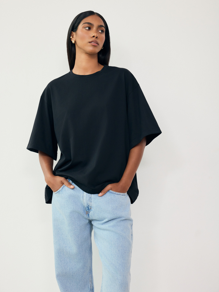 O-NECK BLACK T-SHIRT