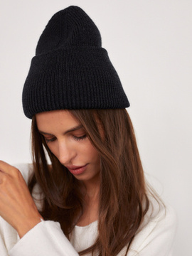 MERINO WOOL BLACK BEANIE