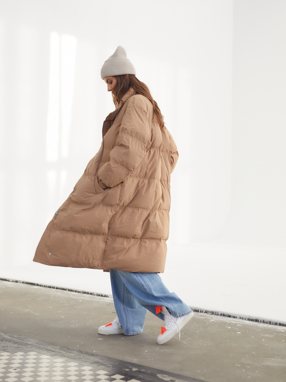 OVER NUDE PUFFER COAT